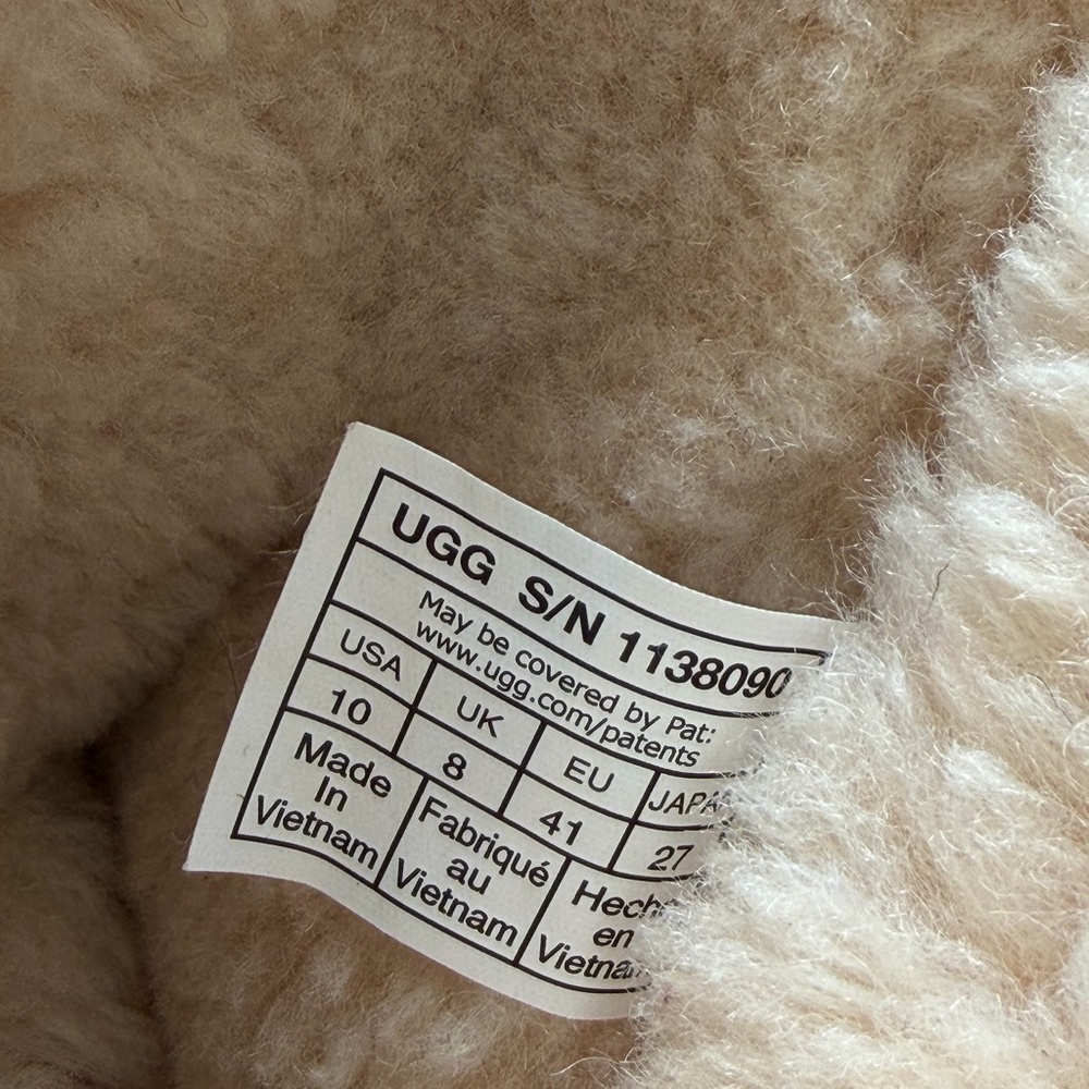 Like NEW! $209 UGG Genuine Shearling Bailey Bow Chestnut Boot 10 - Picture 6 of 8
